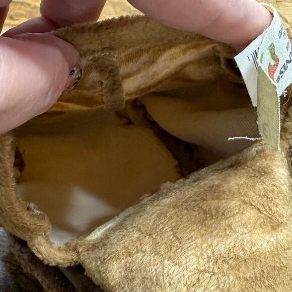 Folkmanis Armadillo Hand Puppet Play Pretend Theatre Plush Stuffed Animal Toy - Picture 8 of 16